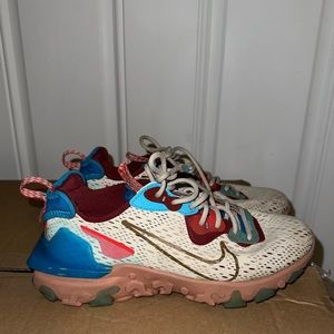 Nike women’s sneakers